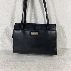 Classic Black shoulder bag by Frankie & Johnnie